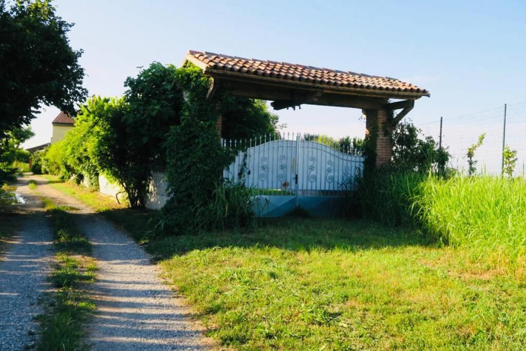 La Casa Nei Campi Villa Badia Pavese Eksteriør bilde